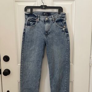 Gap 90s Loose Mid-Rise Jeans, size 29R/8